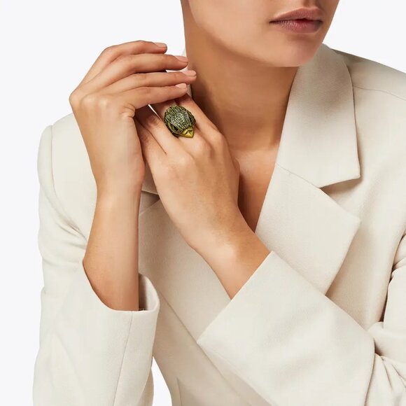 🦅✨ Kurt Geiger Gold Eagle Head Crystal XL Ring - Picture 11 of 11